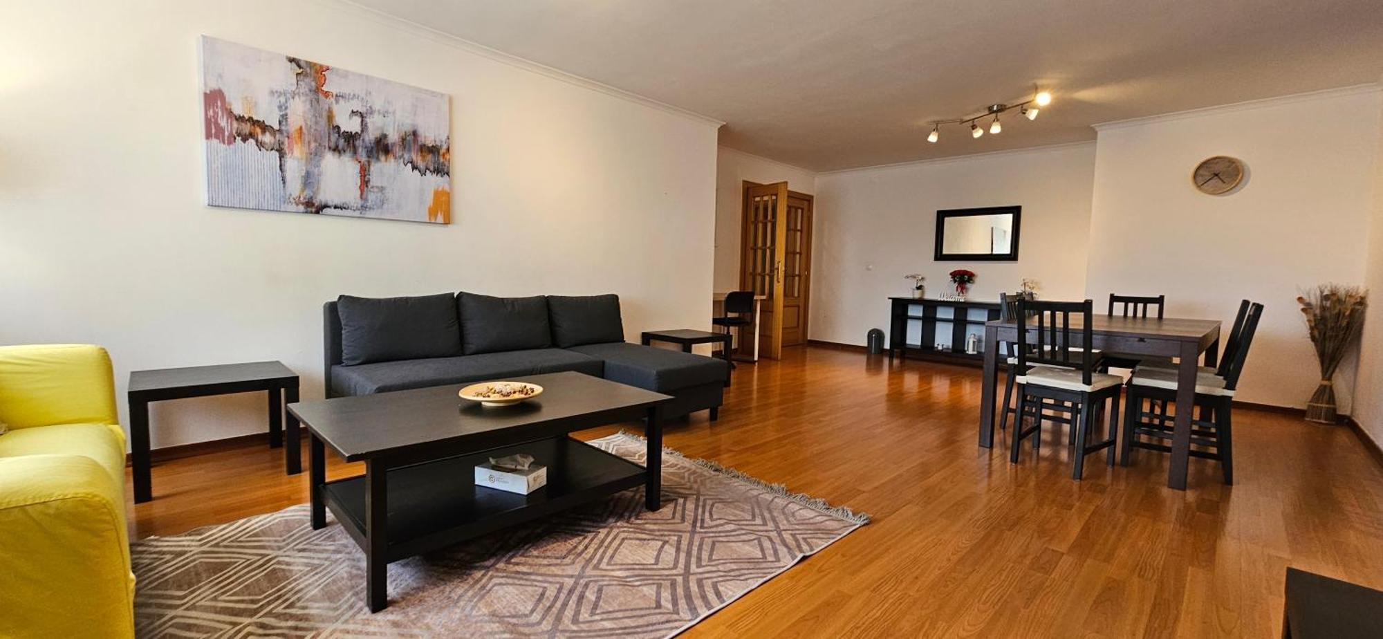 Modern 3 Bed Flat - Beaches, Expo & City Fun - Your Gateway To Lisbon Apartment Montijo Exterior foto